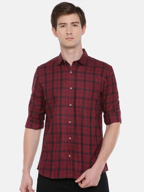 

Chennis Men Maroon & Black Slim Fit Checked Casual Shirt