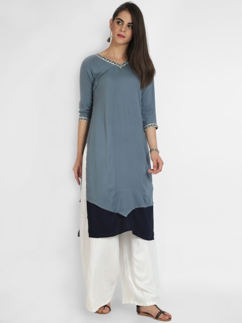 

Heart of Gold Women Grey Colourblocked Straight Kurta