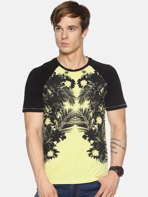 

IMPACKT Men Yellow Printed Round Neck T-shirt