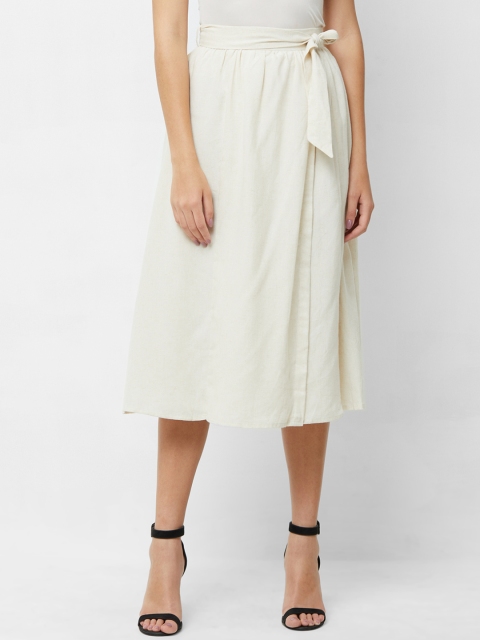 bebe Women Off-White Solid A-Line Midi Skirt