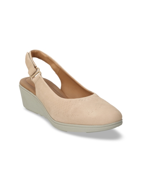 

Clarks Women Beige Solid Pumps
