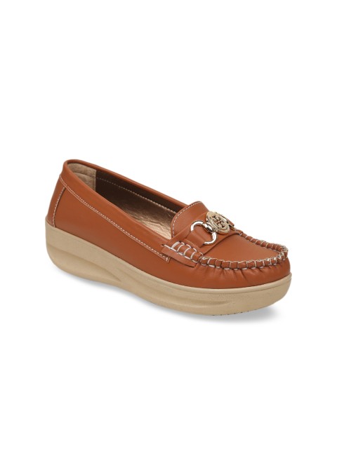 

VALIOSAA Women Brown Loafers