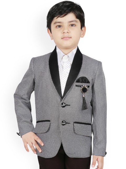 

SG YUVRAJ Boys White & Black Self-Design Regular-Fit Tuxedo Blazer