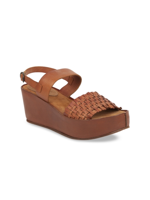 

Saint G Women Brown Leather Woven Design Heels