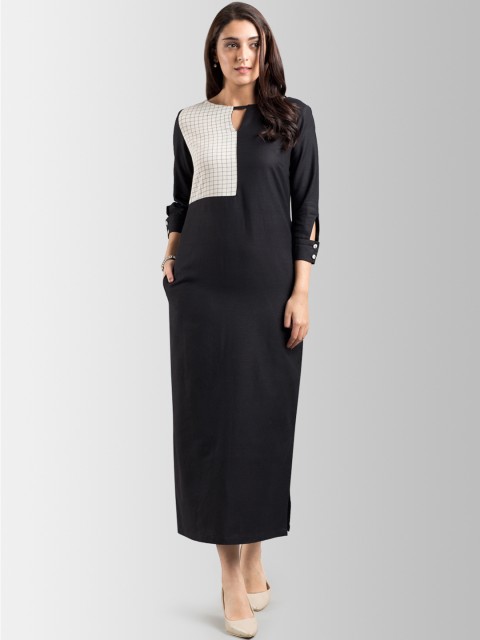 

FableStreet Women Black Solid Sheath Dress
