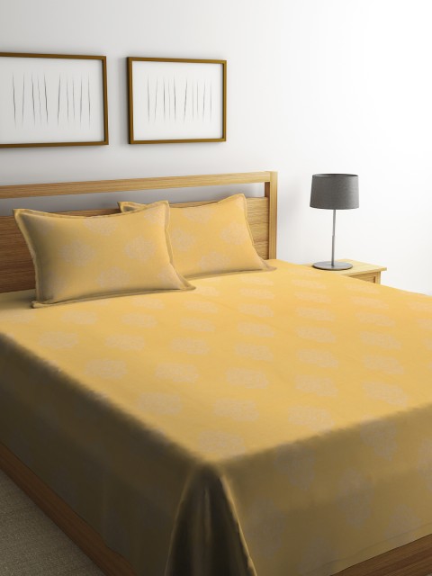 

NEUDIS Yellow Printed Double King Bed Cover with 2 Pillow Covers