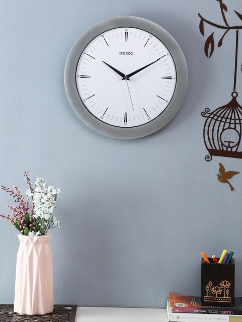 

SEIKO White Round Solid Analogue Wall Clock
