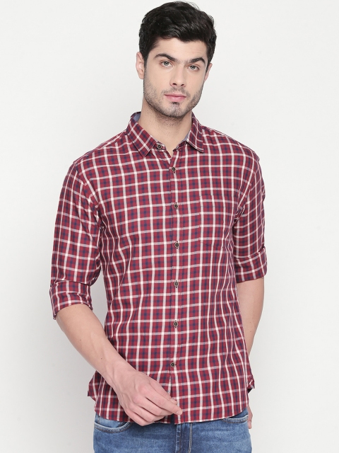 

BYFORD by Pantaloons Men Maroon & White Slim Fit Checked Casual Shirt