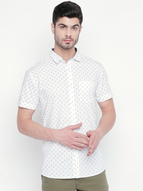 

BYFORD by Pantaloons Men White Slim Fit Printed Casual Shirt