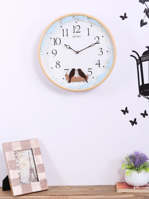 

SEIKO White Round Solid Analogue Wall Clock