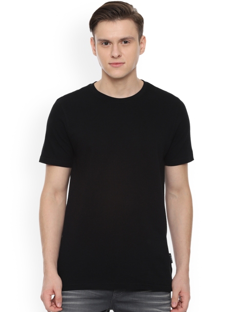 

Van Heusen Sport Men Black Solid Round Neck T-shirt