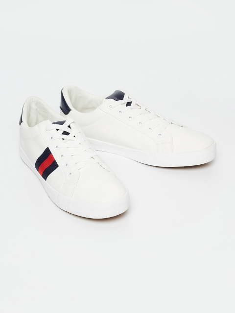 

Forca by Lifestyle Men White Sneakers