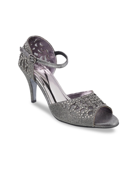 

Metro Women Grey Solid Heels