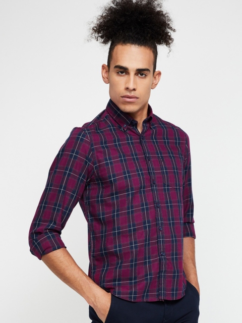 

CODE by Lifestyle Men Purple & Blue Regular Fit Checked Casual Shirt