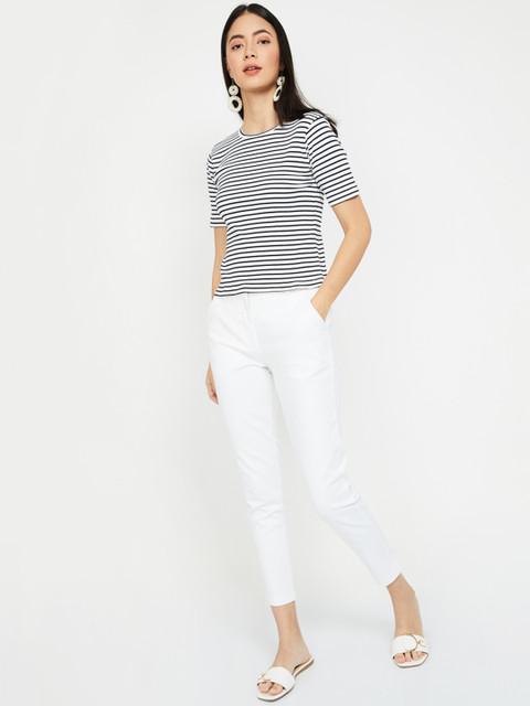 

Bossini Women White Striped Round Neck T-shirt