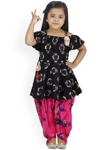

LilPicks Girls Navy Blue & Pink Printed Kurta Set