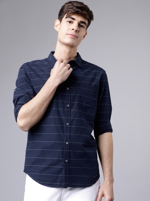 Men Navy Blue & White Slim Fit Striped Casual Shirt