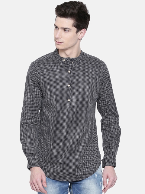 

IMYOUNG Men Black & White Printed Straight Kurta
