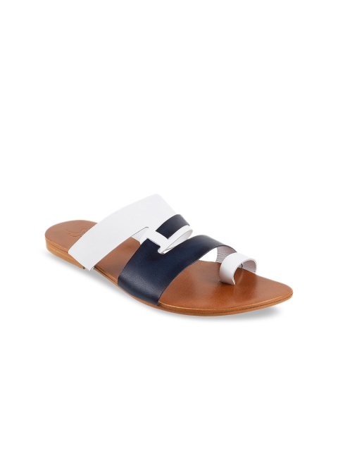 

Metro Men Blue & White Leather Comfort Sandals
