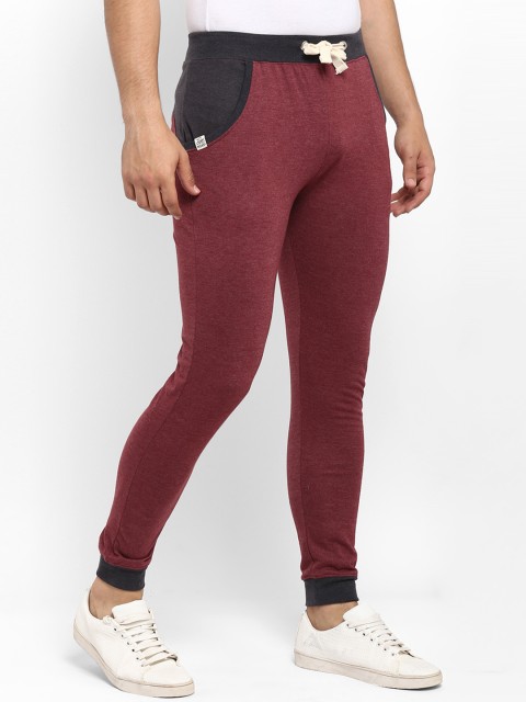 

Joven Men Red Solid Slim-Fit Joggers