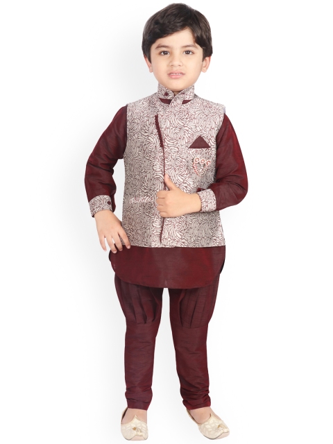 

SG YUVRAJ Boys Maroon Solid Kurta with Harem Pants