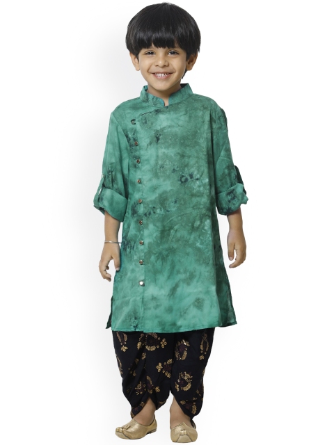 

LilPicks Boys Green & Black Dyed Kurta with Dhoti Pants