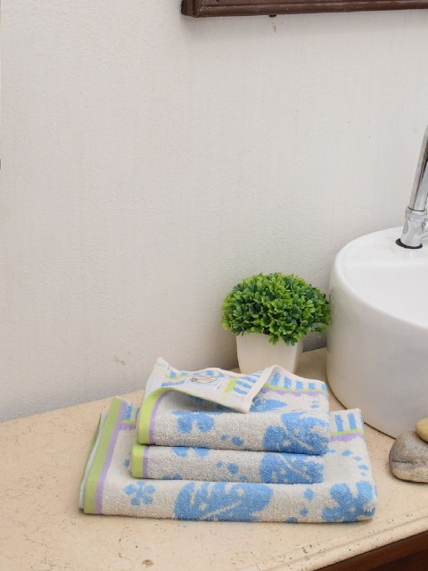 

Avira Home Unisex Set of 3 Blue & Beige Jacquard 450 GSM Towels
