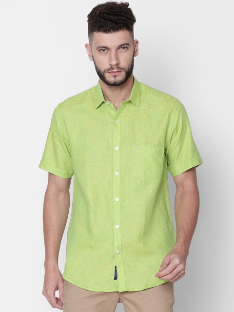 

Linen Club Men Green Regular Fit Solid Casual Shirt