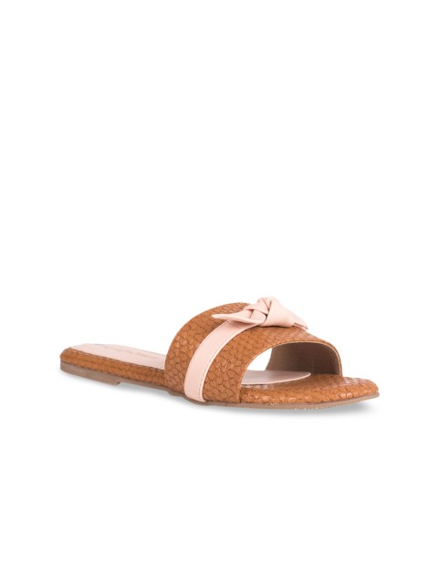 

Kraft Cellar Women Brown & Peach-Coloured Striped Open Toe Flats