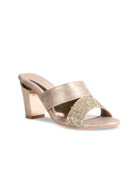 

Kraft Cellar Women Gold-Toned Textured Sandals