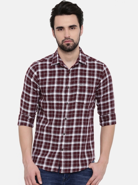

IMYOUNG Men Maroon & White Slim Fit Checked Casual Shirt
