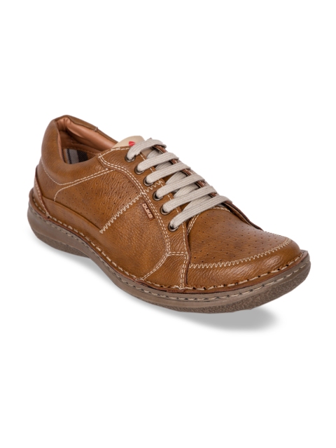 

Duke Men Brown Sneakers