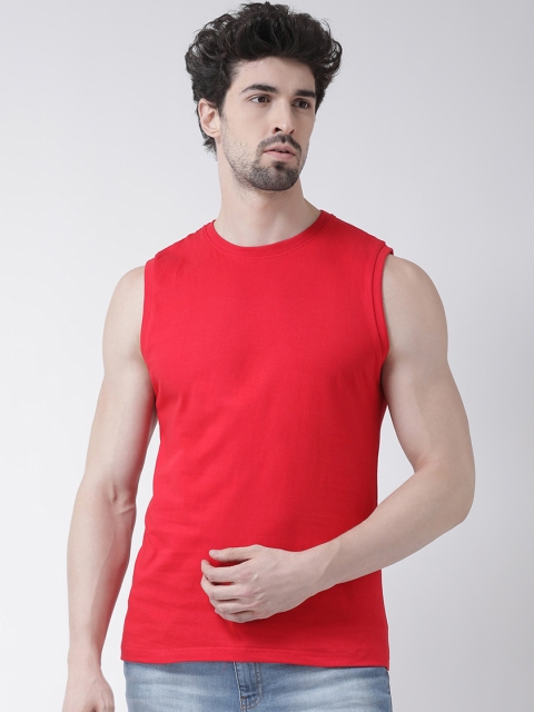 

Friskers Men Red Solid Round Neck Slim Fit T-shirt