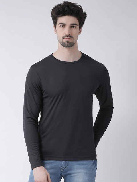 

Friskers Men Black Solid Round Neck Slim Fit T-shirt