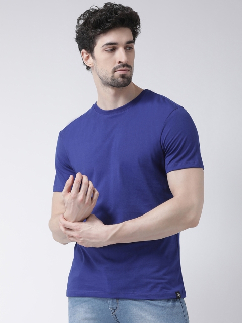 

Friskers Men Blue Solid Round Neck Slim Fit T-shirt
