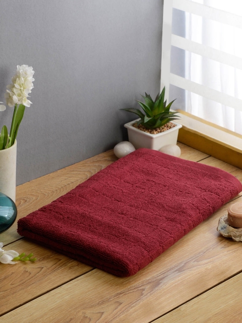 

Softweave Men Maroon Check Patterned 280 GSM Bath Towel