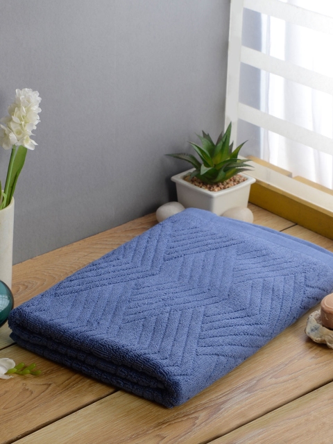

Softweave Men Blue Geometric Patterned 450 GSM Bath Towel