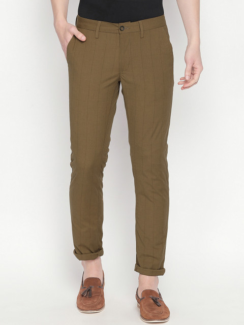 

Basics Men Brown Tapered Fit Solid Regular Trousers