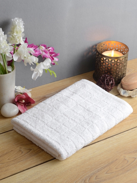 

Softweave Women White Check Patterned 280 GSM Bath Towel