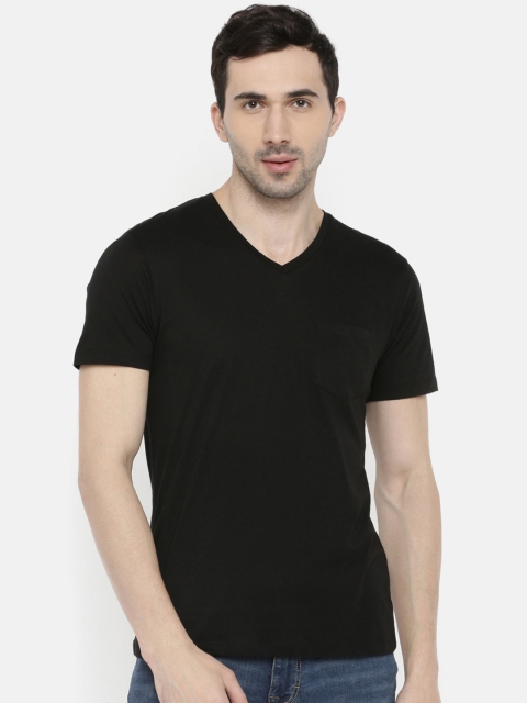 

Celio Men Black Solid V-Neck T-shirt