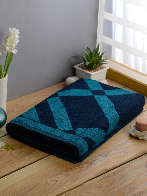 

Softweave Men Blue Printed 500 GSM Bath Towel