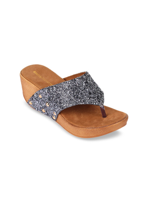 

Bruno Manetti Women Grey Textured Sandals