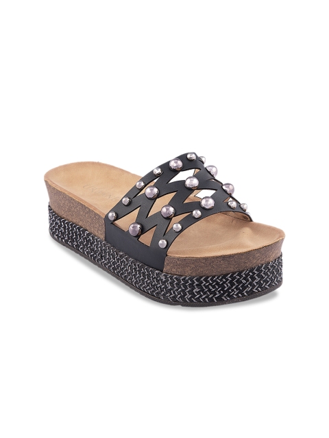 URBANE Women Black Solid Sandals