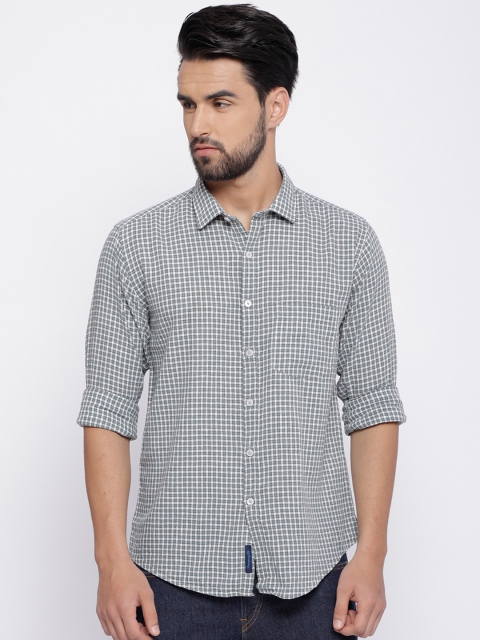 

CAVALLO by Linen Club Men Green Regular Fit Checked Casual Shirt
