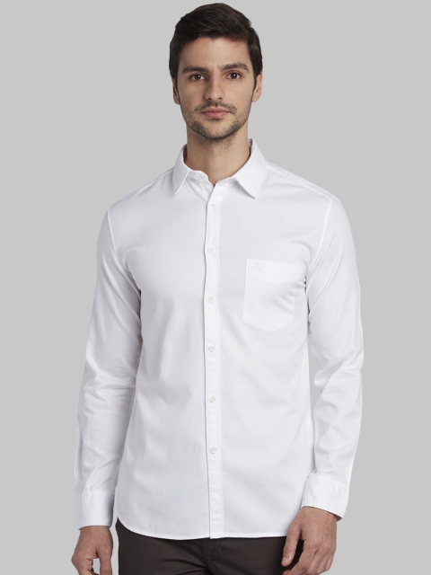 

Parx Men White Regular Fit Solid Casual Shirt