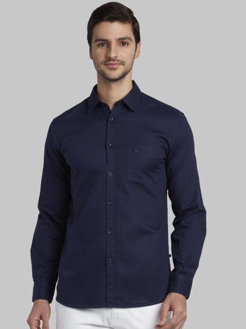 

Parx Men Blue Regular Fit Solid Casual Shirt