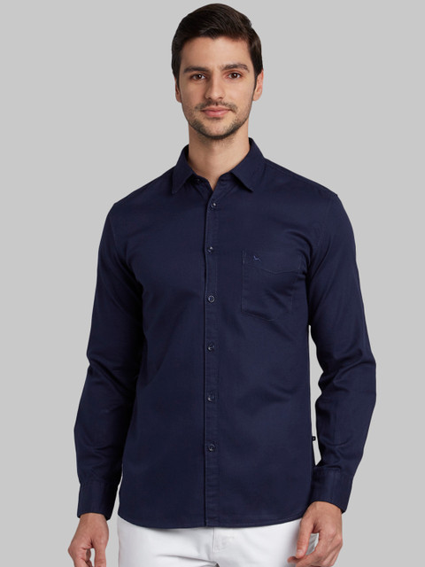 

Parx Men Blue Regular Fit Solid Casual Shirt