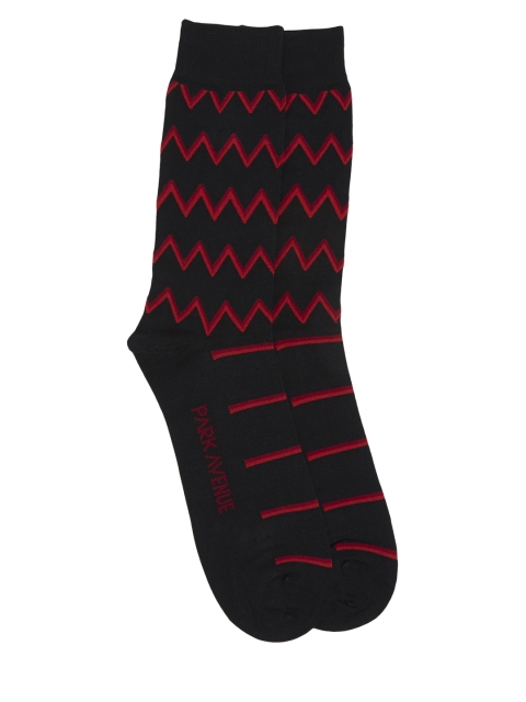 

Park Avenue Men Black & Red Patterned Calf-Length Socks