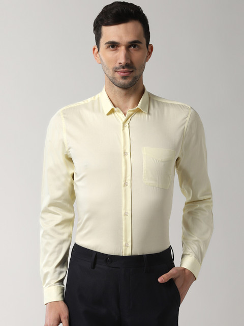 

Peter England Men Yellow Slim Fit Solid Formal Shirt