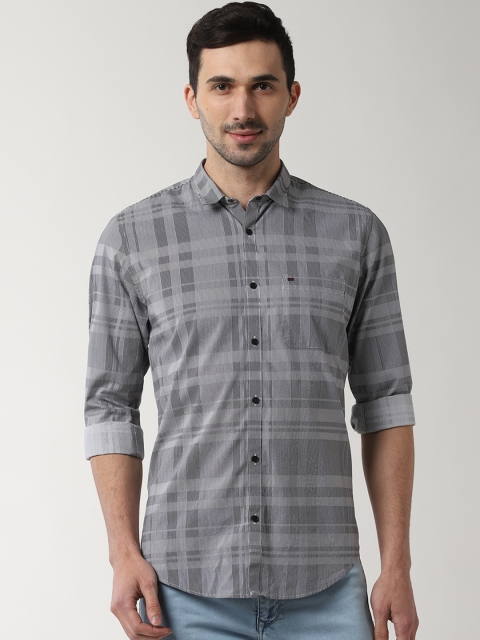 

Peter England Casuals Men Grey Slim Fit Checked Casual Shirt